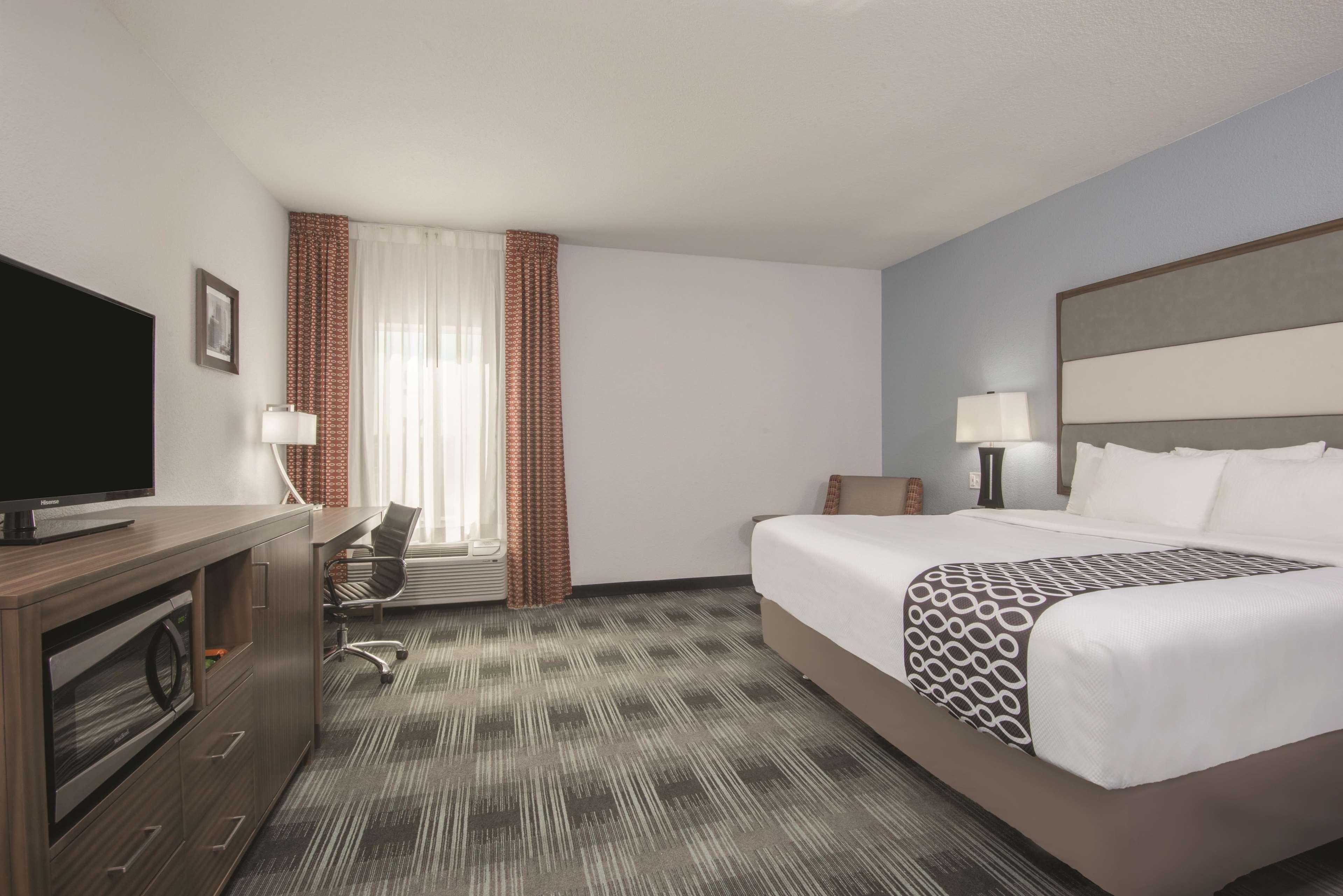 La Quinta By Wyndham Guthrie Hotell Exteriör bild
