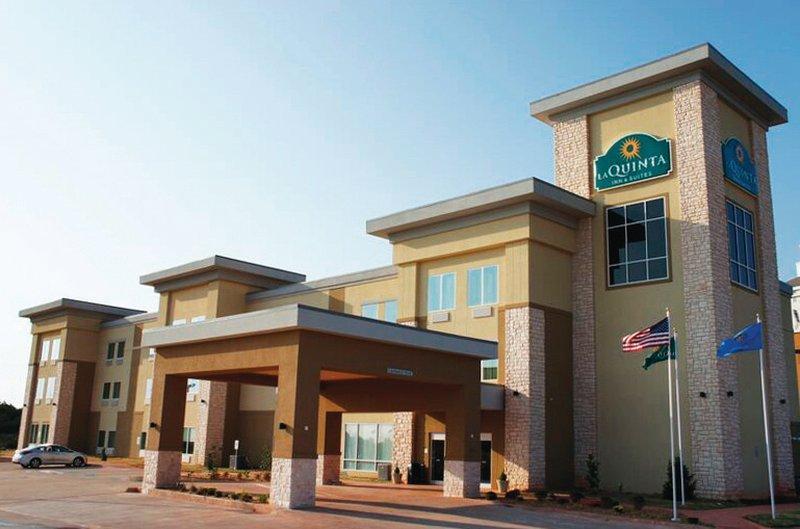 La Quinta By Wyndham Guthrie Hotell Exteriör bild